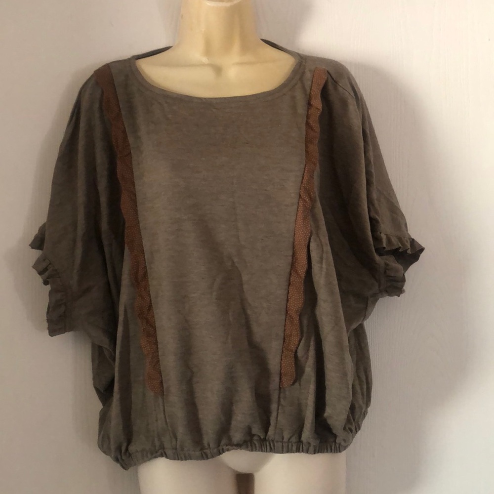 Woman’s fall feminine cousin earl ruffle blouse - Picture 2 of 12